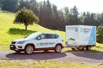 Anhänger Fahrschule Zürich - Kategorie BE mit Driving Team