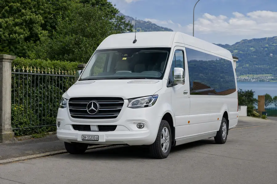 Gesellschaftswagen D1 Führerschein – Minibus bis 17 Personen